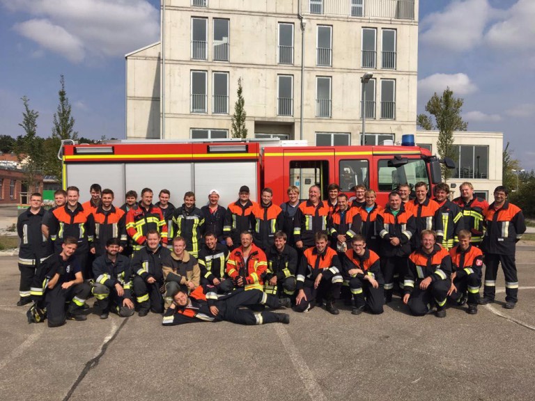 Lehrgänge an der Staatlichen Feuerwehrschule Regensburg mit Erfolg